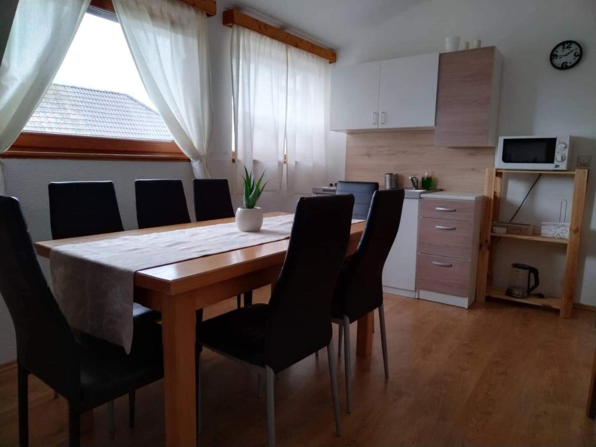 Apartment Mila พลิตวิชกา เยเซรา ภายนอก รูปภาพ