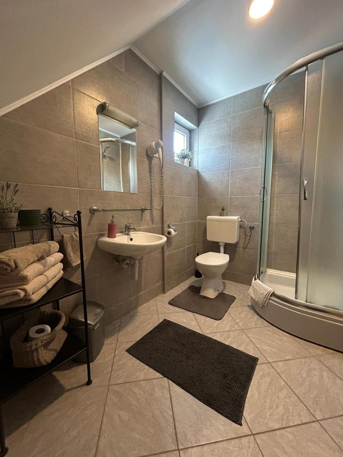 Apartment Mila พลิตวิชกา เยเซรา ภายนอก รูปภาพ